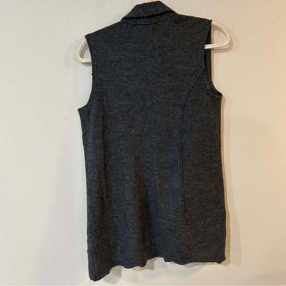 Tahari 100% Merino Wool Sleeveless Dark Gray Long Vest Women’s Size Small - Picture 6 of 7